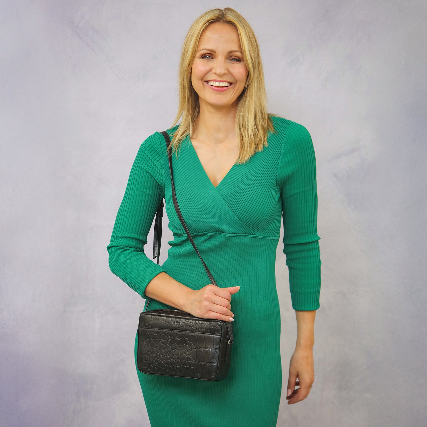 Amy Leather Crossbody Bag