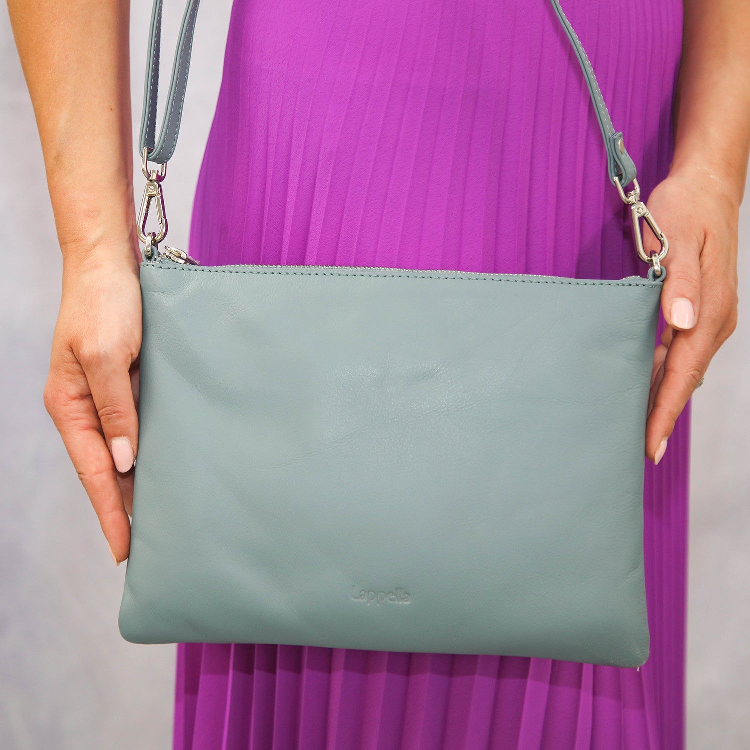 Yasmin Classic Crossbody Bag/Clutch